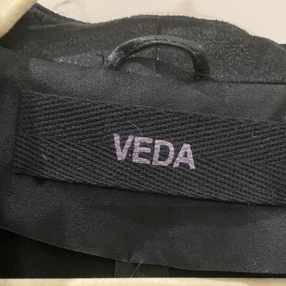 Veda featherweight leather asymmetric zipper jacket - Picture 7 of 12